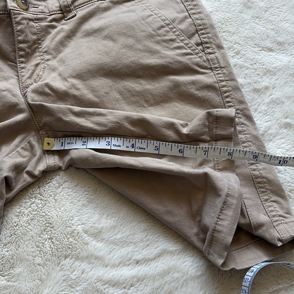 American Eagle Outfitters Cotton Breige Cargo Shorts Size 4 - Picture 3 of 7